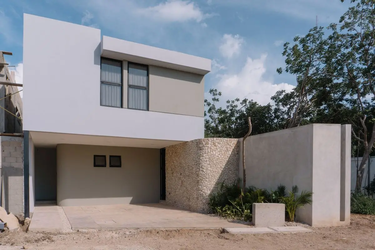 Hermosa casa equipada y con paneles solares.