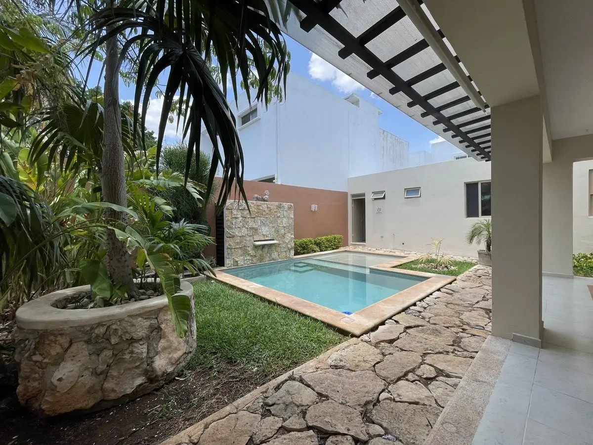 Preciosa casa en venta en Montebello — foto 2