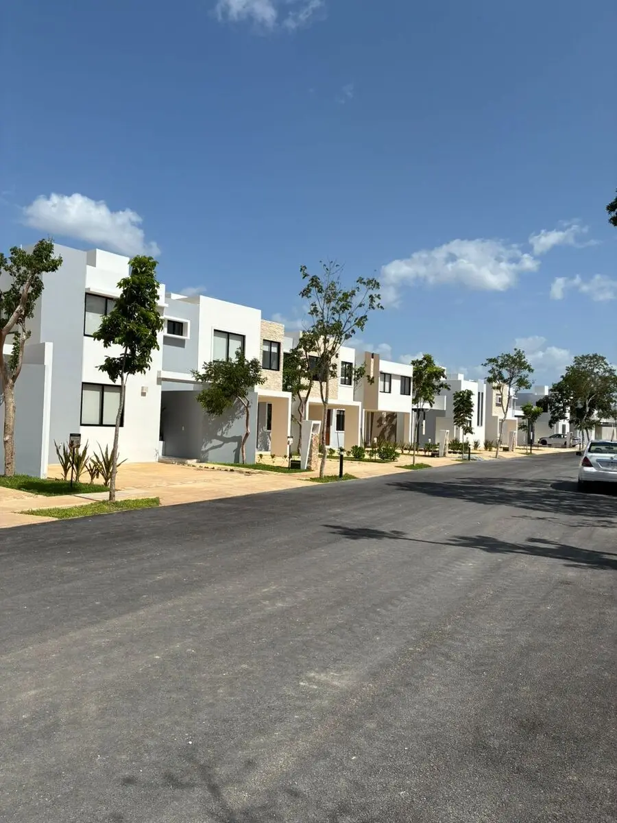 Casa en venta dentro de privada con amenidades — foto 2
