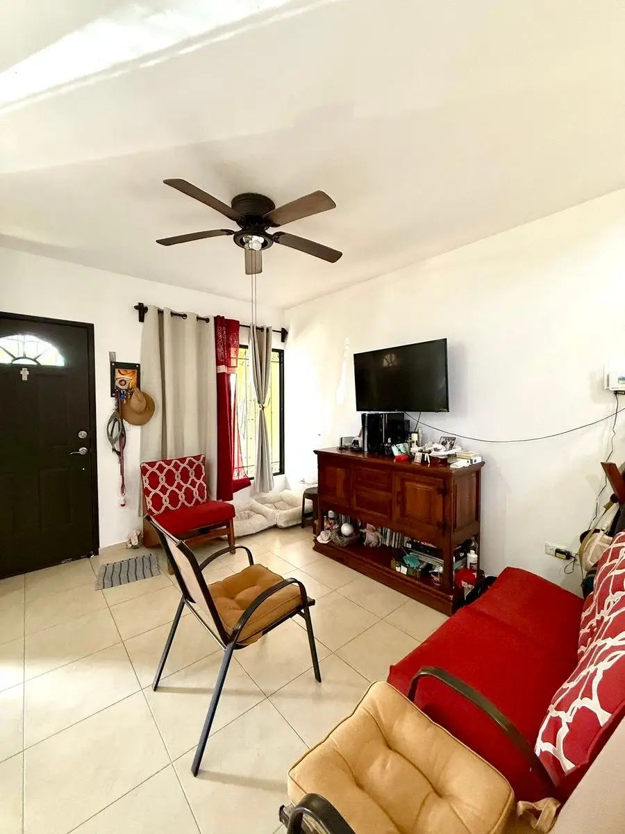 Casa en Venta en Esquina en Gran Santa Fe, con Terreno ExcedenteMerida — foto 5