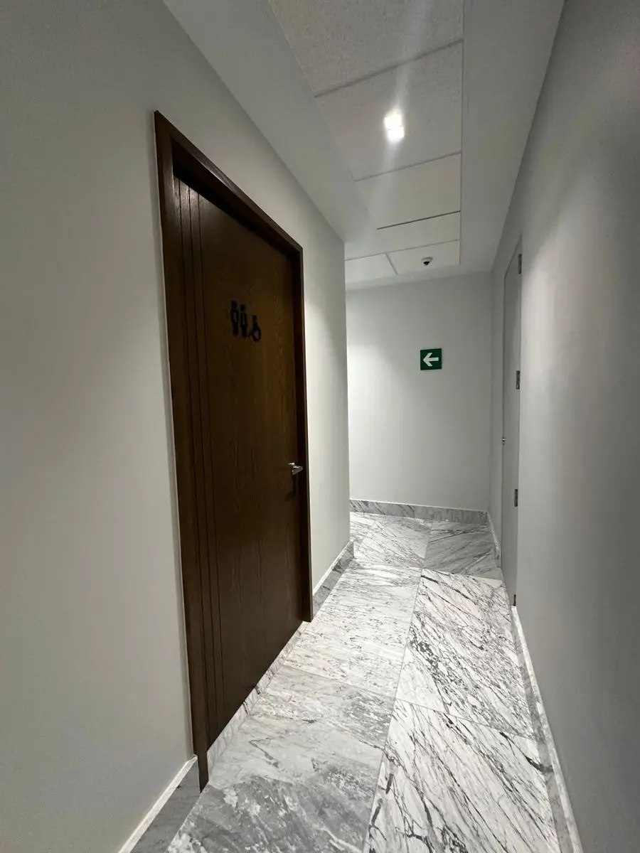 Local comercial en renta en el rascacielos de lujo del sureste — foto 5
