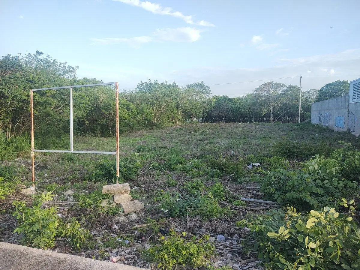Terreno para uso comercial o empresarial — foto 2