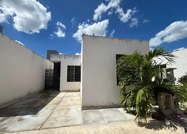 Casa en Venta en Privada Las Palmas Kanasin,Yucatan