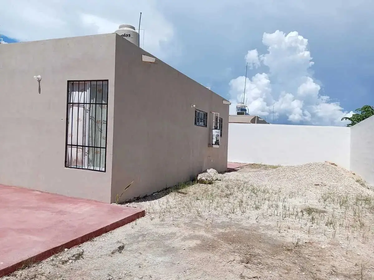 Casa en Esquina con Excedente de Terreno en Merida — foto 6