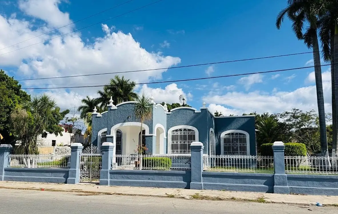 Propiedad con arquitectura neo-colonial yucatecaProperty with Neo-Colonial Yucatecan Architecture — foto 3