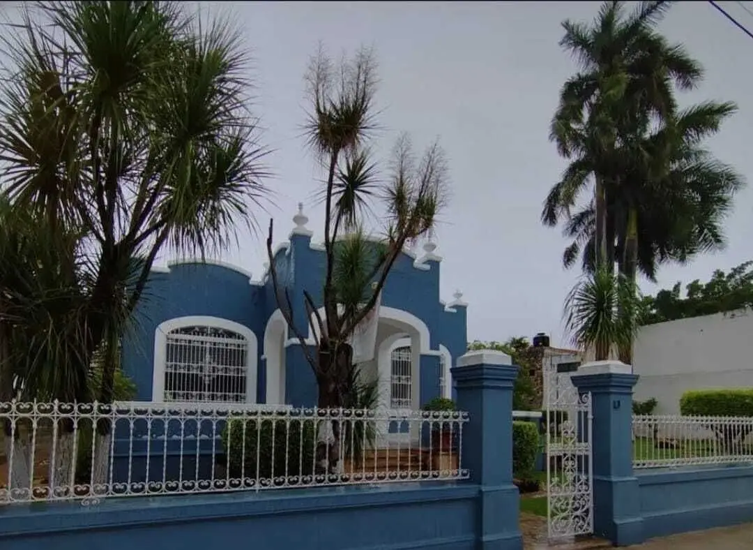 Propiedad con arquitectura neo-colonial yucatecaProperty with Neo-Colonial Yucatecan Architecture — foto 4