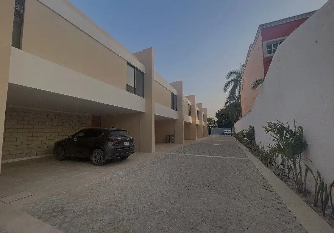 Townhouse en Venta en Montecristo, Merida con Paneles Solares y Alberca — foto 2