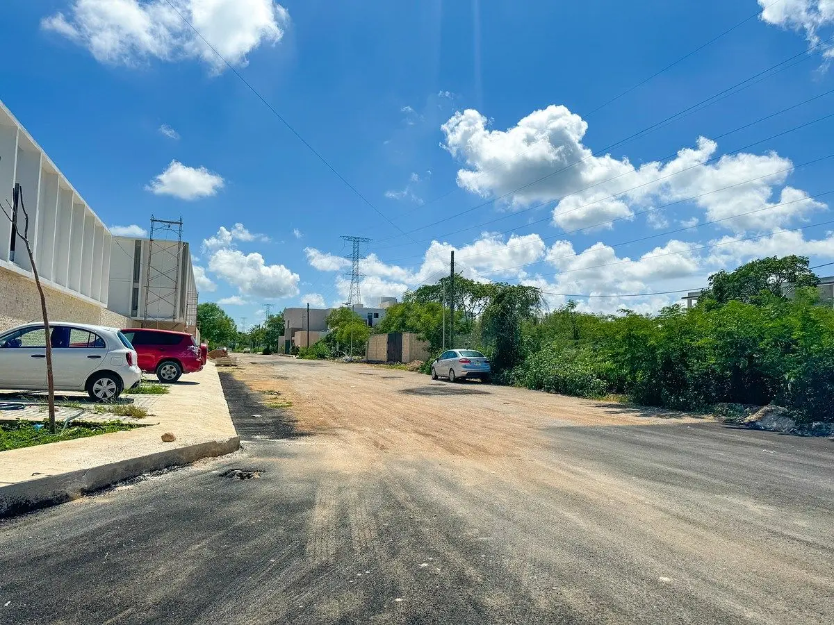 Terreno en venta con servicios a pie de calle — foto 2