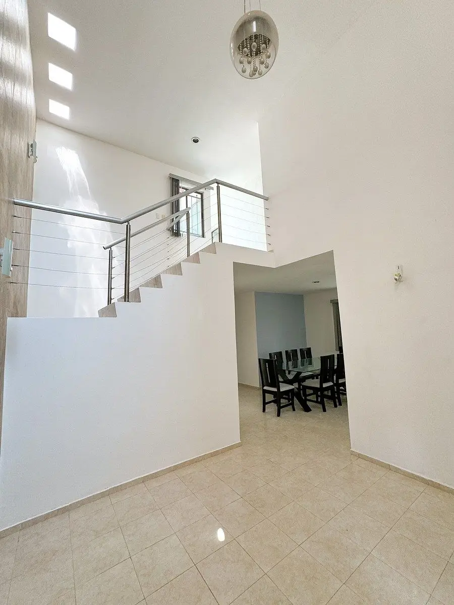 Casa remodelada en venta cerca de avenida — foto 6