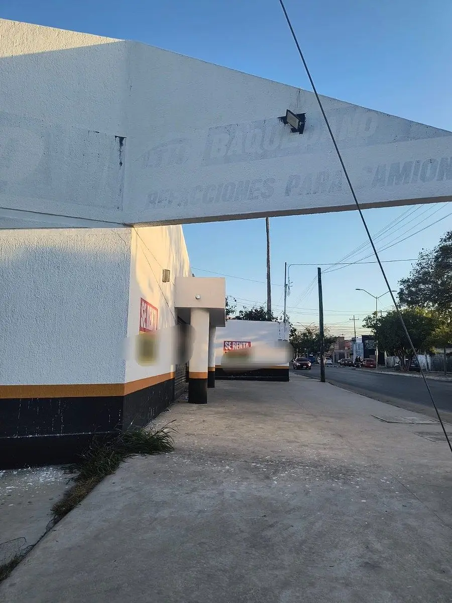 Bodega Comercial con Oficina en Renta Sobre Avenida en Colonia Obrera , Merida — foto 2