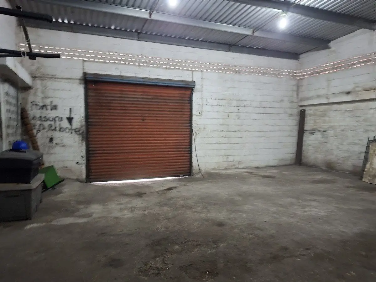 Bodega Comercial con Oficina en Renta Sobre Avenida en Colonia Obrera , Merida — foto 4