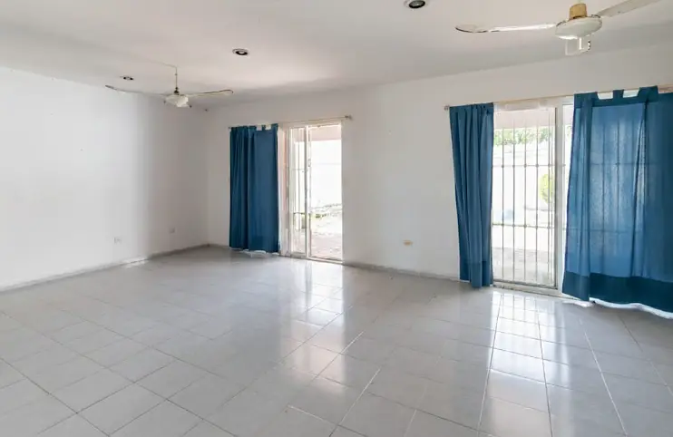 Casa en Venta en Montebello,Merida Para Remodelar — foto 2