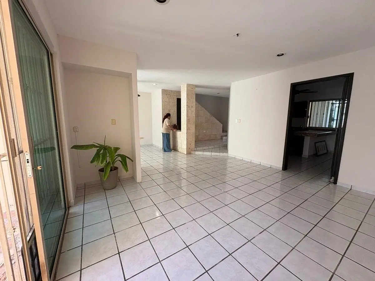 Casa en renta con alberca y paneles solares en Mérida Montecristo — foto 6
