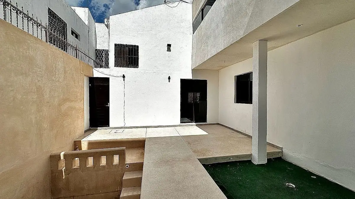 Casa para Oficinas, Clínicas, Spa; Guardería, Despacho con Paneles Solares — foto 5