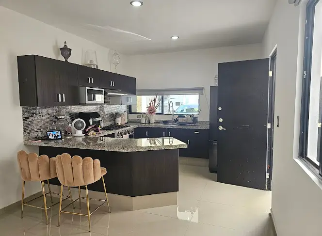 Casa Remodelada y Equipada en Venta en Privada Floresta,Meria — foto 6