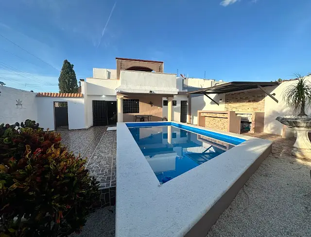 Casa en venta en Residencial Pensiones VI, Esquina , alberca ,4 habitaciones. — foto 5