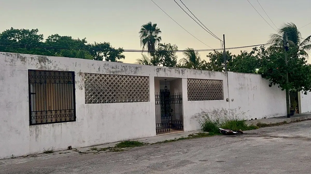 Casa en venta en esquina con amplio terreno — foto 2