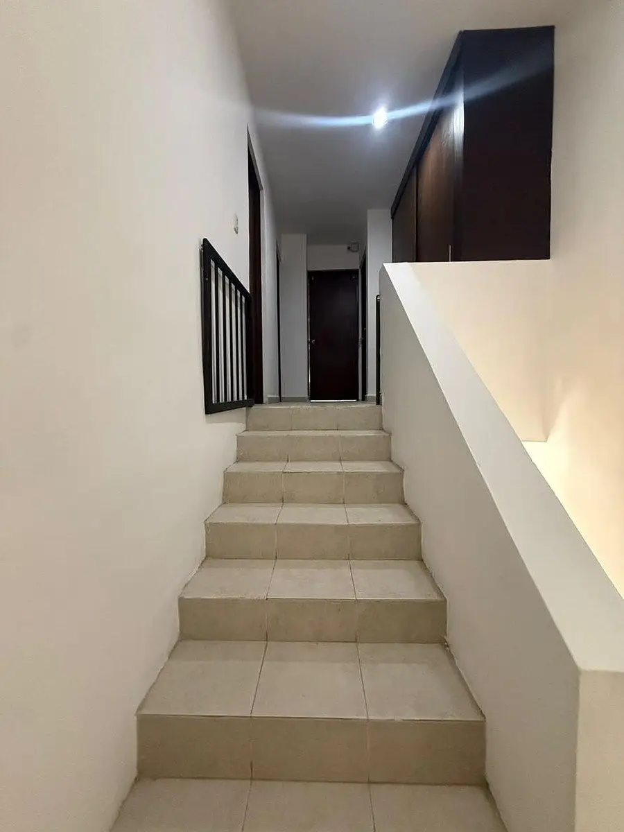 Casa Semiamueblada en Renta en Montebello , Merida. Con paneles solares — foto 6
