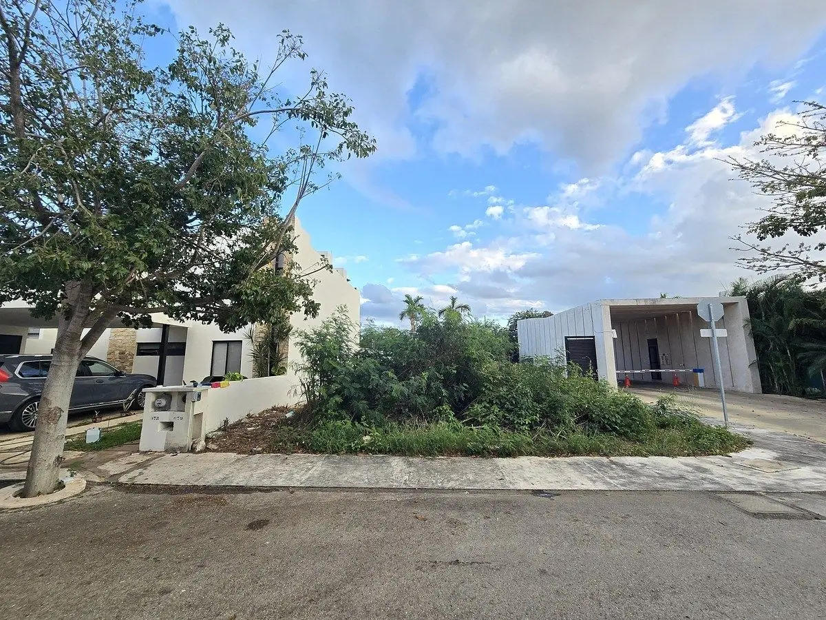 Oportunidad de Terreno en Privada ubicado en Esquina — foto 2