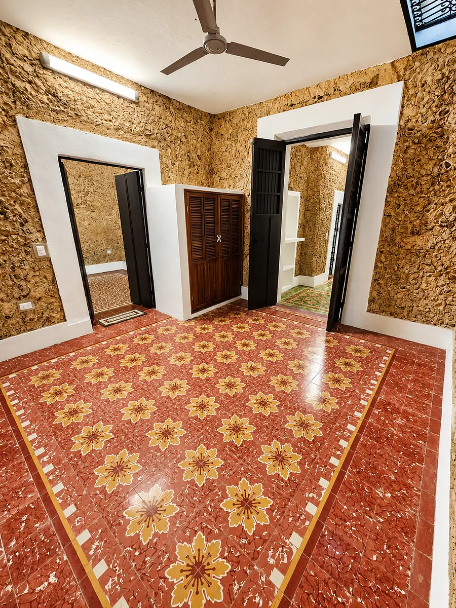 Casa colonial remodelada en venta en el Centro de Mérida con alberca — foto 3