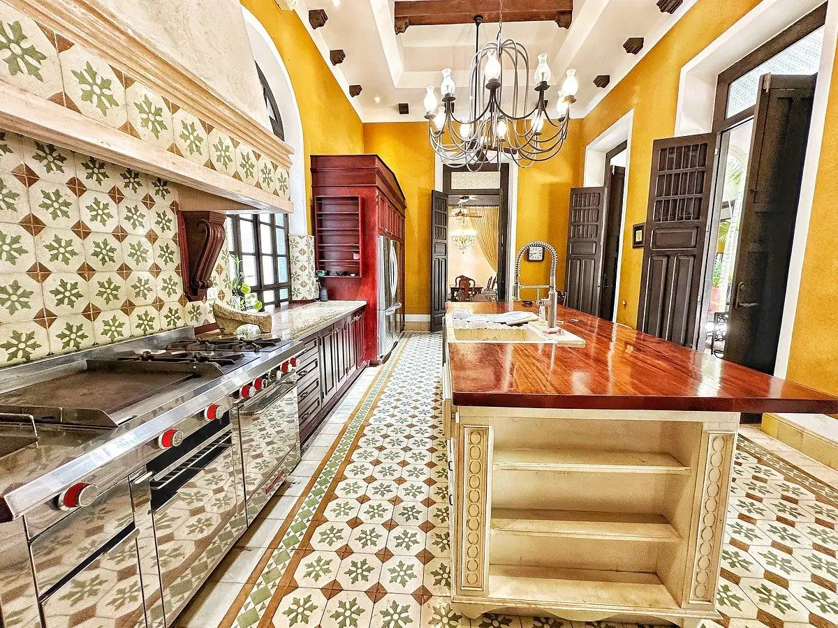 Casa Colonial Restaurada en Venta en Centro Histórico de Mérida — foto 5