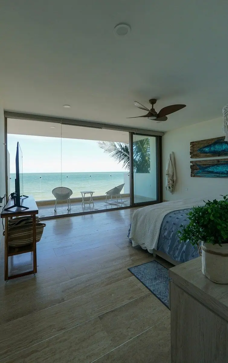 Villa Frente al Mar en Venta en Telchac Puerto, Entrega Inmediata