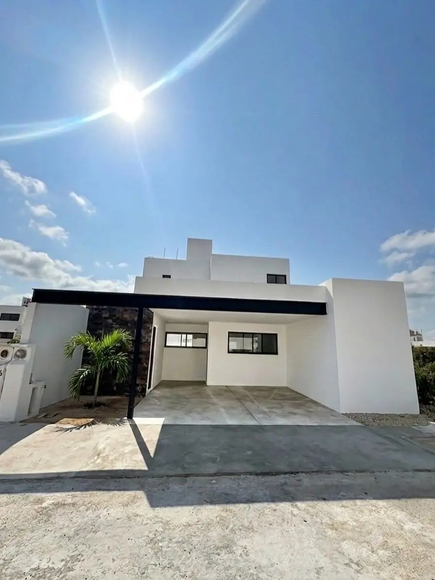 Casa con piscina y tres recámaras en venta — foto 2