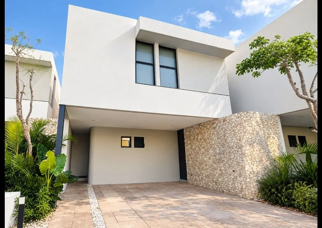 Casa en Renta con Alberca en Privada Exclusiva de Mérida Conkal”