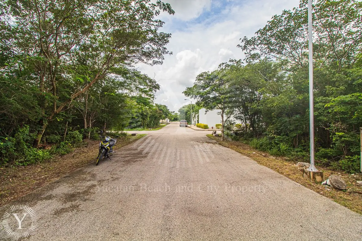 Residential Corner Lot in Conkal — foto 6