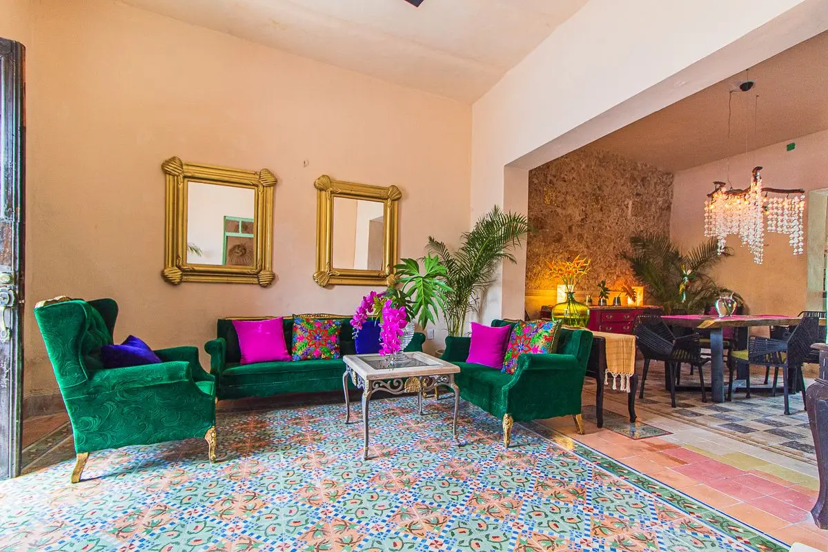 Single Floor Colonial Home in Santa Ana. Fantastic Location! — foto 2