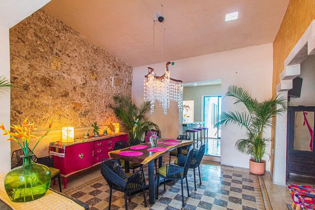 Single Floor Colonial Home in Santa Ana. Fantastic Location! — foto 3
