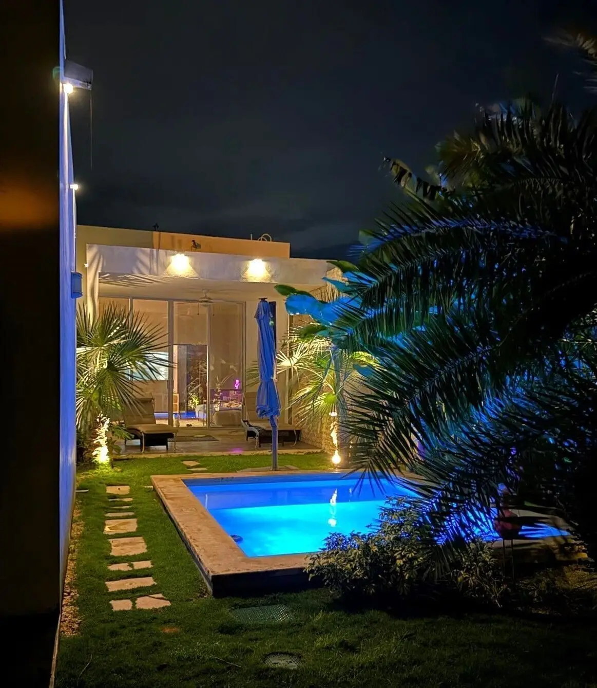 Immaculate 2 Bed/3 Bath home in Conkal!! — foto 2