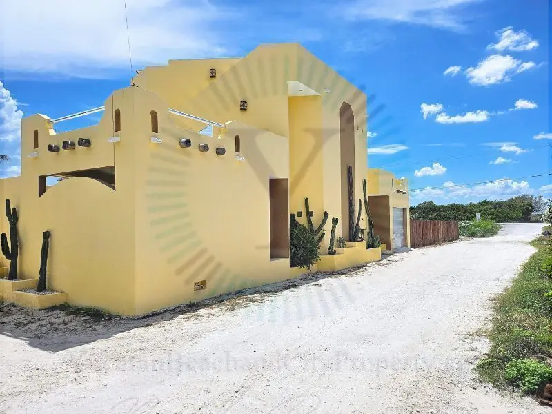 Chuburna Puerto Gorgeous Custom Built Home!!