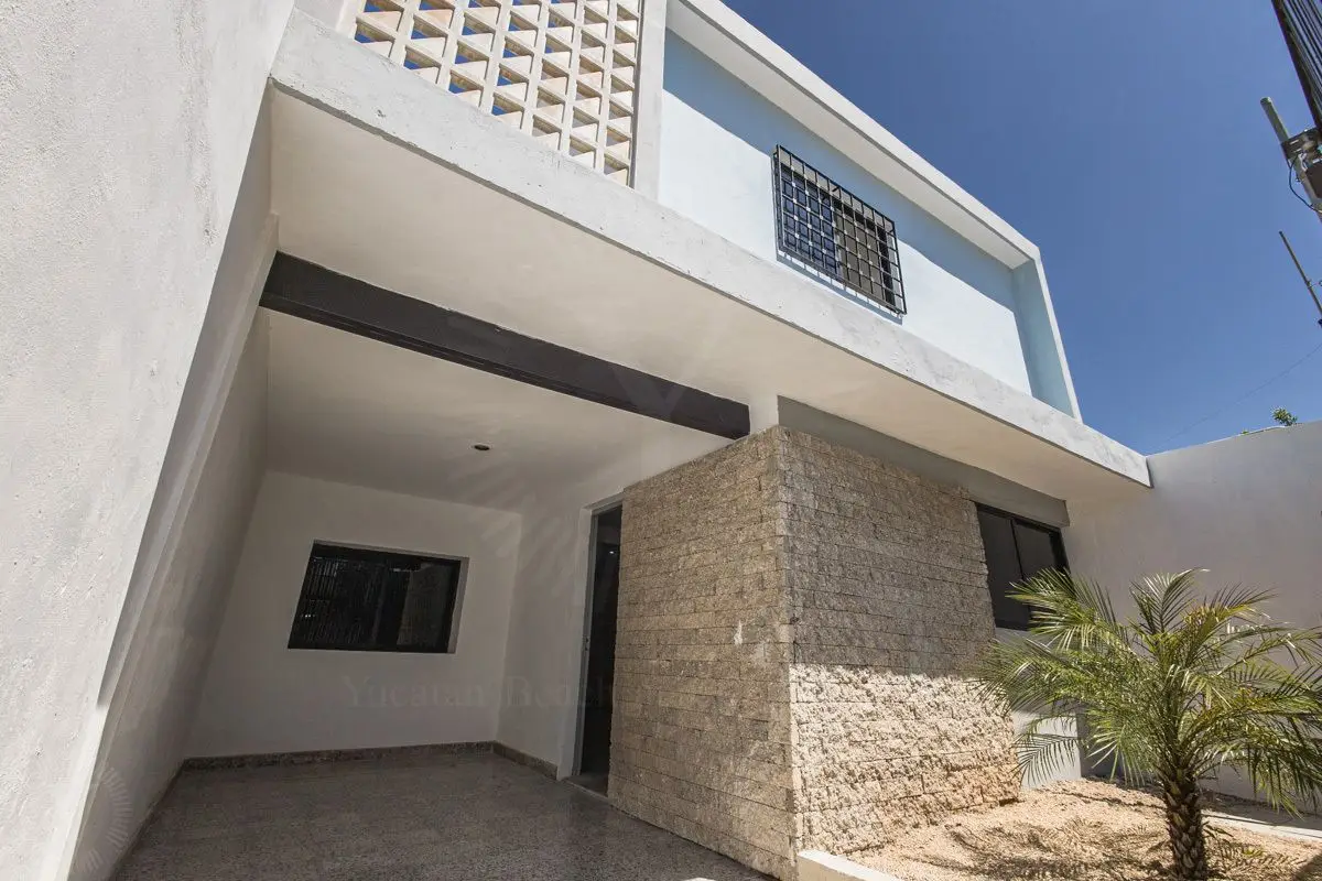 Casa Cielo: Two-Story Mid-Century Residence in Itzimná — foto 3