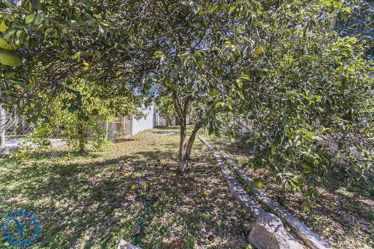 Lote Dzemul - Affordable Land Located just one block off the main square — foto 5