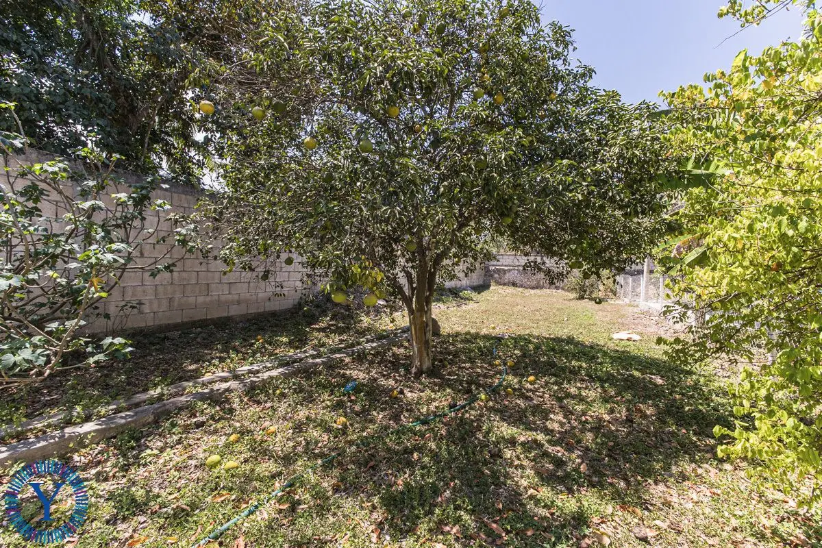 Lote Dzemul - Affordable Land Located just one block off the main square — foto 6