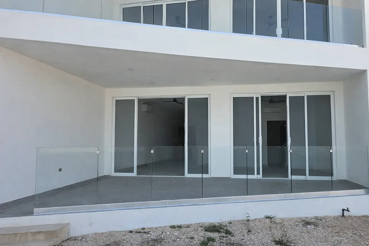 Modern Coastal Elegance | Ground-Floor Luxury with Ocean Views in San Crisanto — foto 3