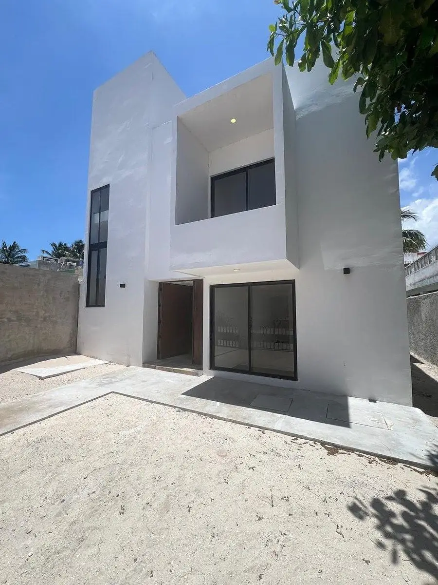 3-Story Coastal House With Poolcasa Costera de 3 Plantas con Pisina