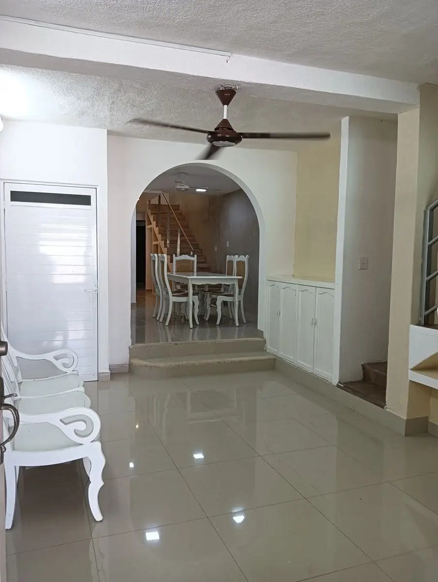 Casa de 4 recámaras en la colonia Alemán — foto 2